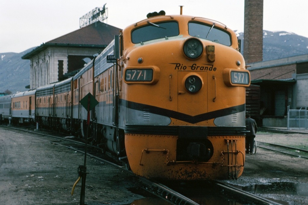 Last Rio Grande Zephyr train
